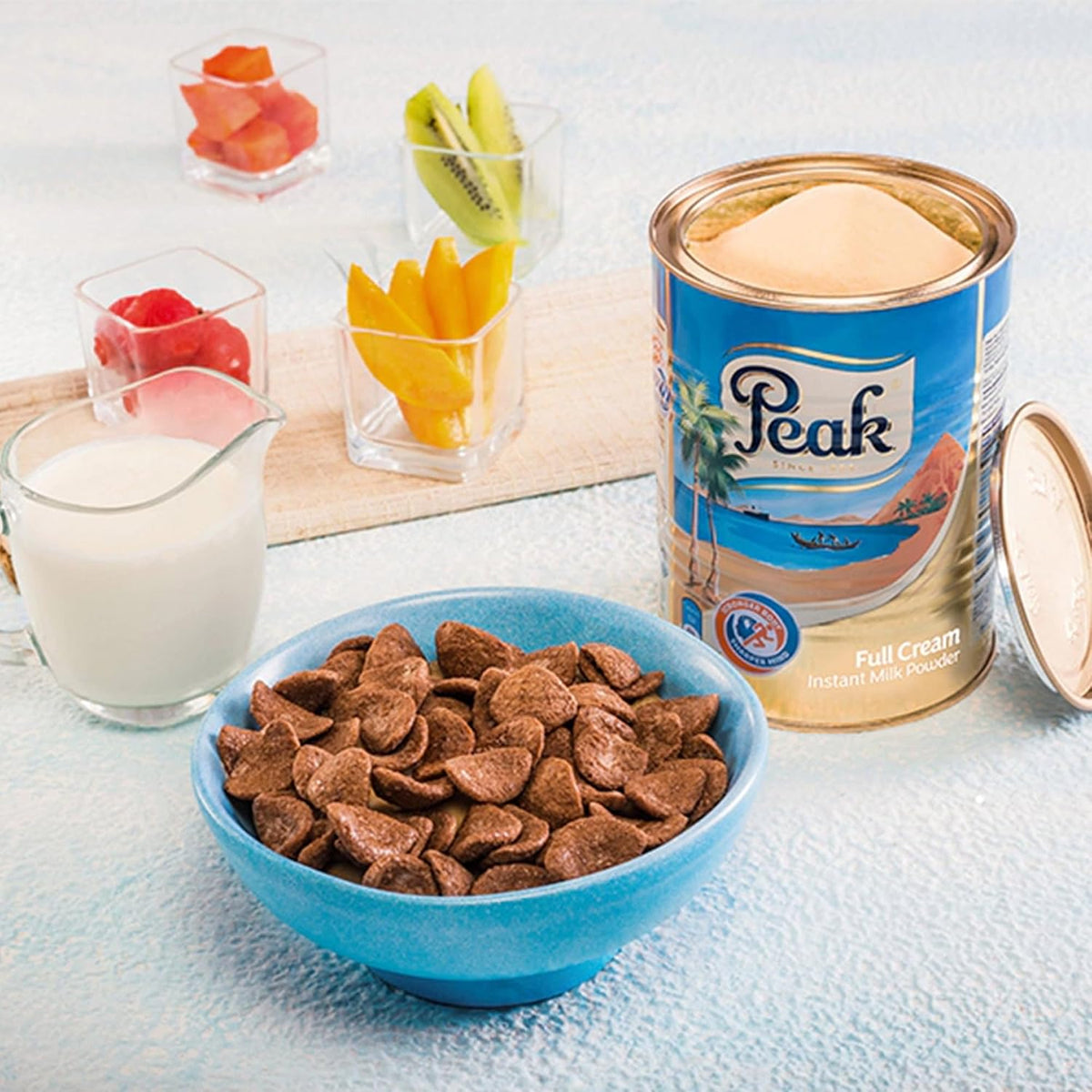 Peak Whole Milk Powder, 2 Pound (900g) Can - European Milk from Holland, rBST Free, Full Rich Flavor, Dissolves Instantly, Long Shelf Life, Premium Full Fat Quality